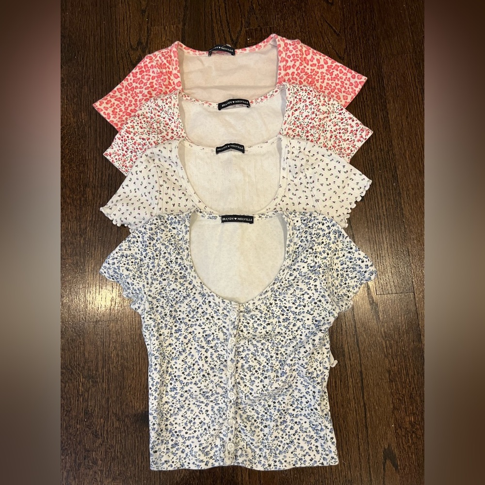 BRANDY MELVILLE BUNDLE 🫶⚠️